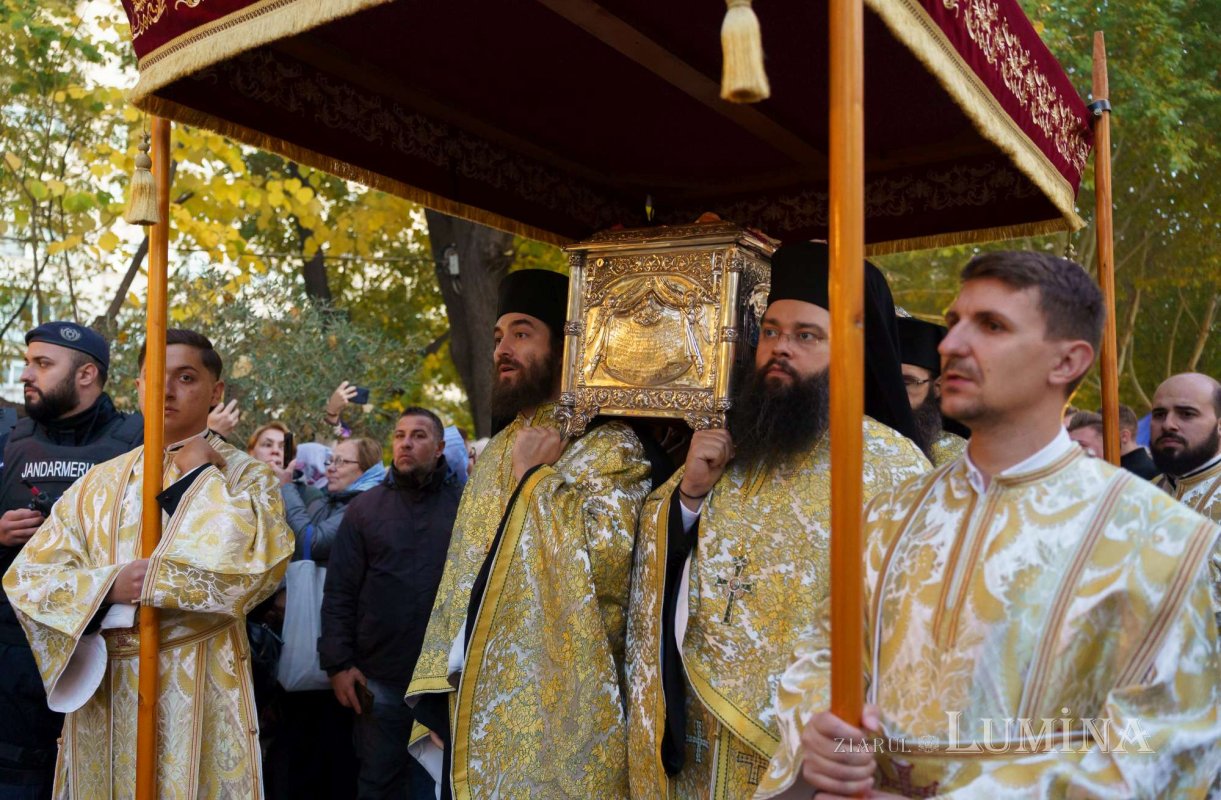 Începutul sărbătorii Sfântului Ierarh Nectarie la Mănăstirea Radu Vodă 315200