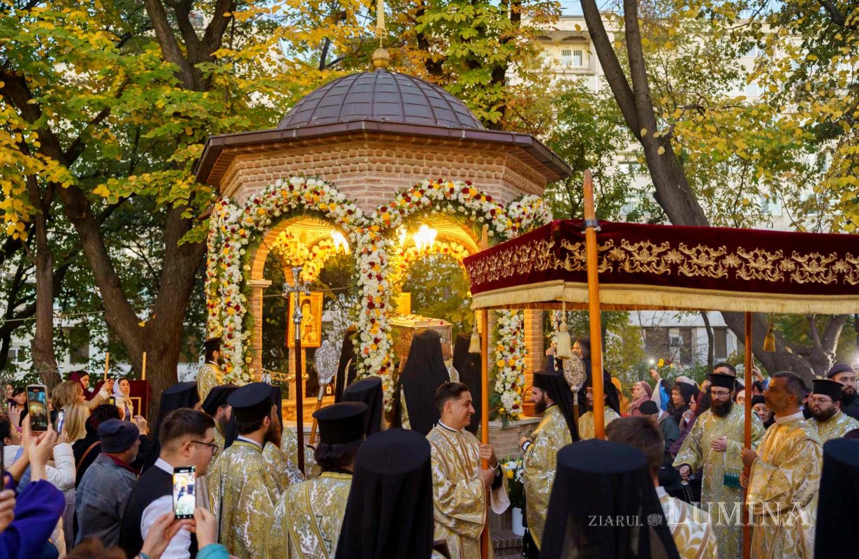 Începutul sărbătorii Sfântului Ierarh Nectarie la Mănăstirea Radu Vodă 315204