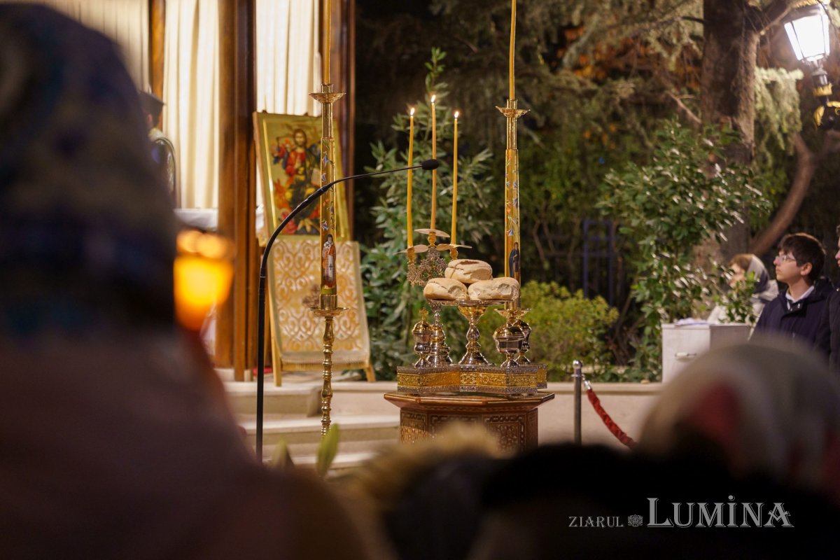 Începutul sărbătorii Sfântului Ierarh Nectarie la Mănăstirea Radu Vodă 315219