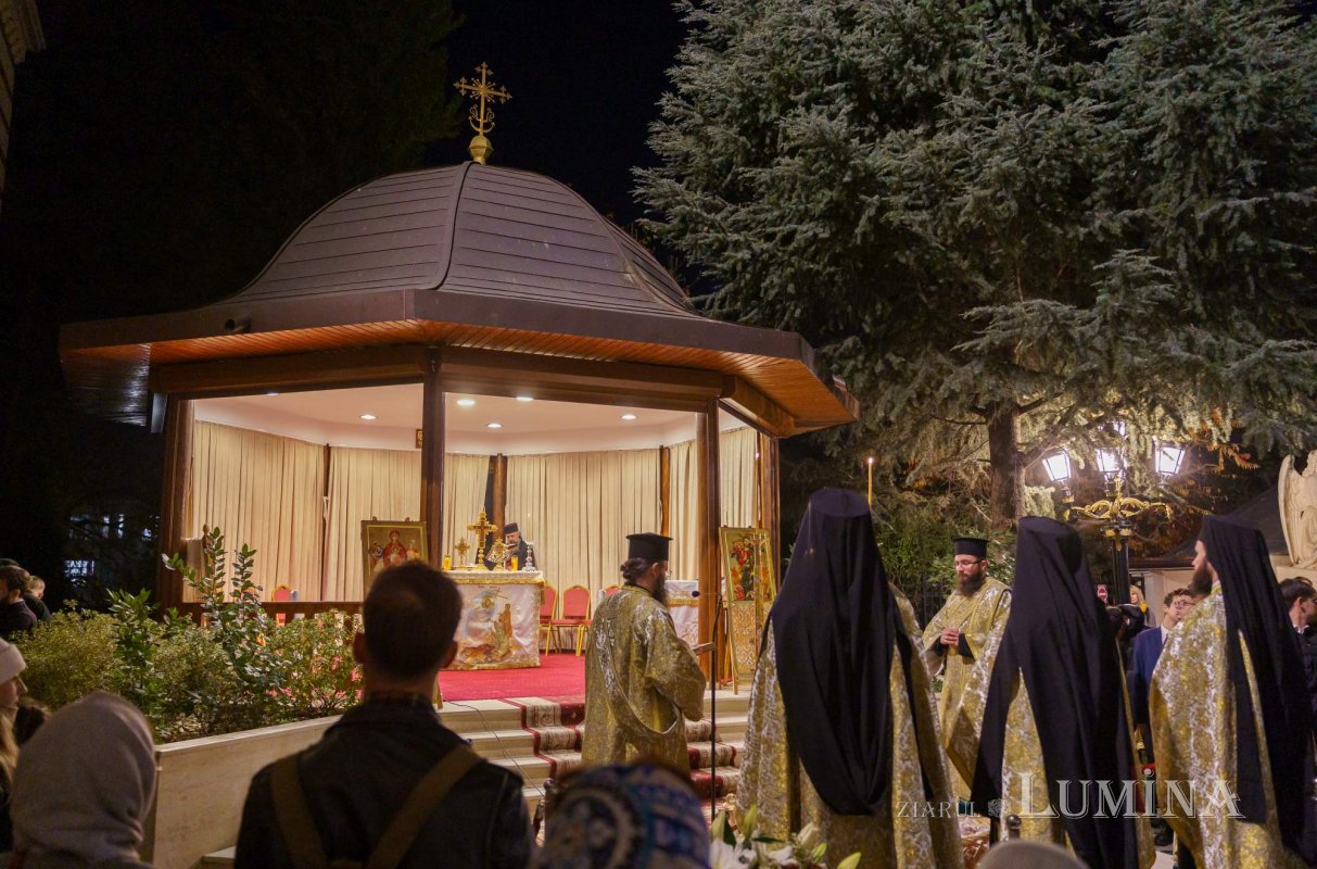 Începutul sărbătorii Sfântului Ierarh Nectarie la Mănăstirea Radu Vodă 315220