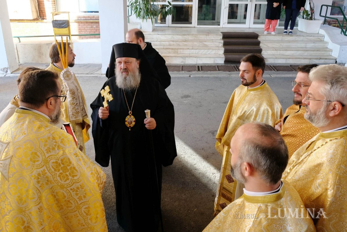 Moaștele Sfântului Nectarie pentru o capelă de spital din Capitală 315012