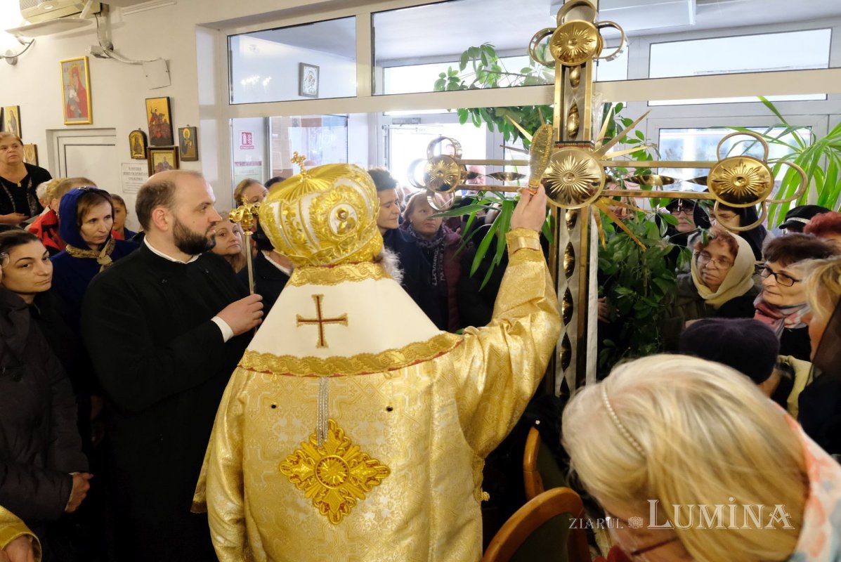 Moaștele Sfântului Nectarie pentru o capelă de spital din Capitală 315022