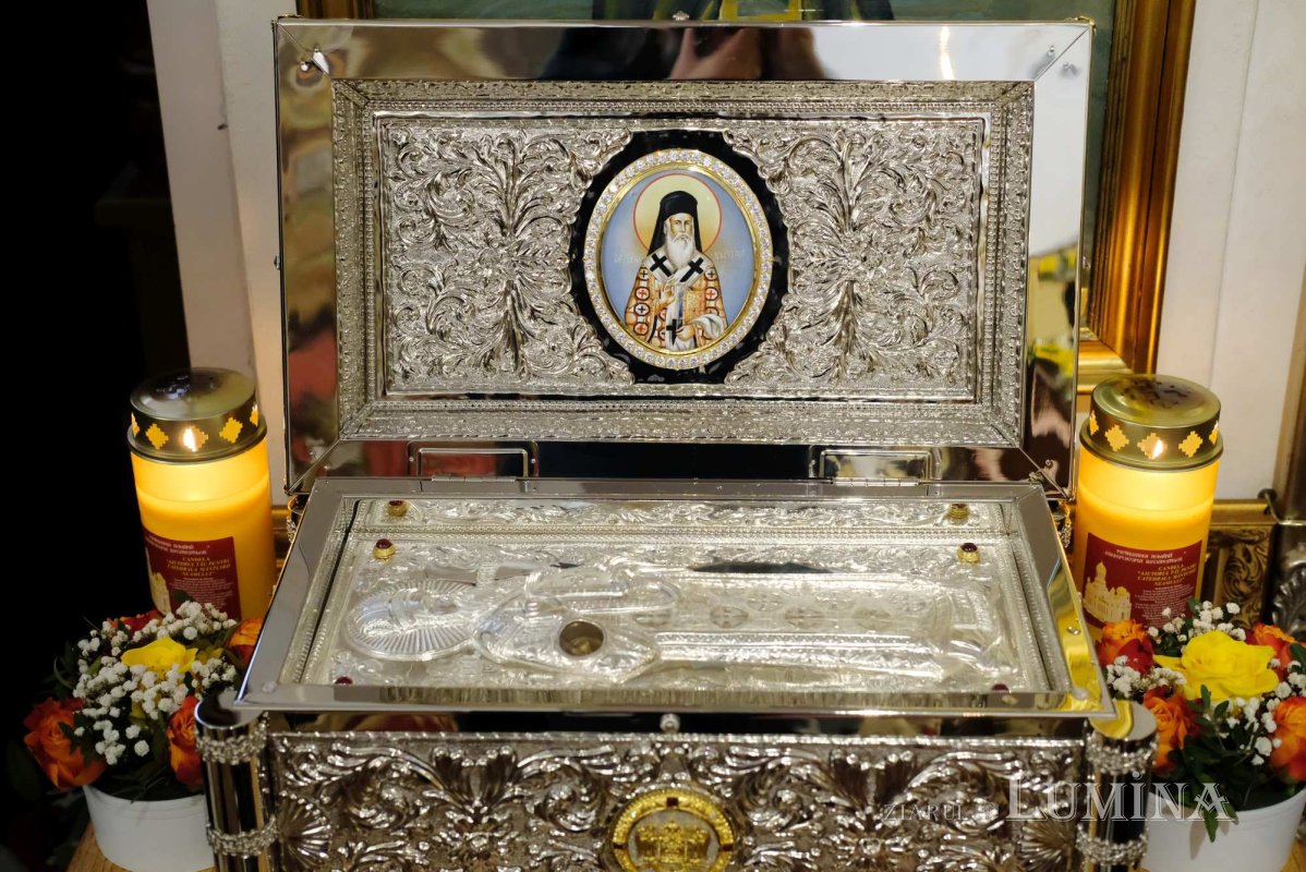 Moaștele Sfântului Nectarie pentru o capelă de spital din Capitală 315038