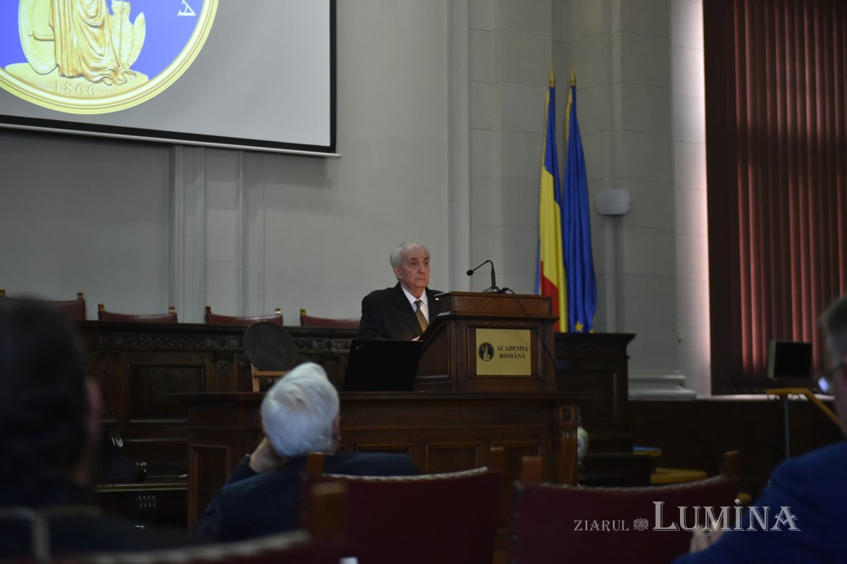 Omagierea unui numismat donator la Academia Română 315053