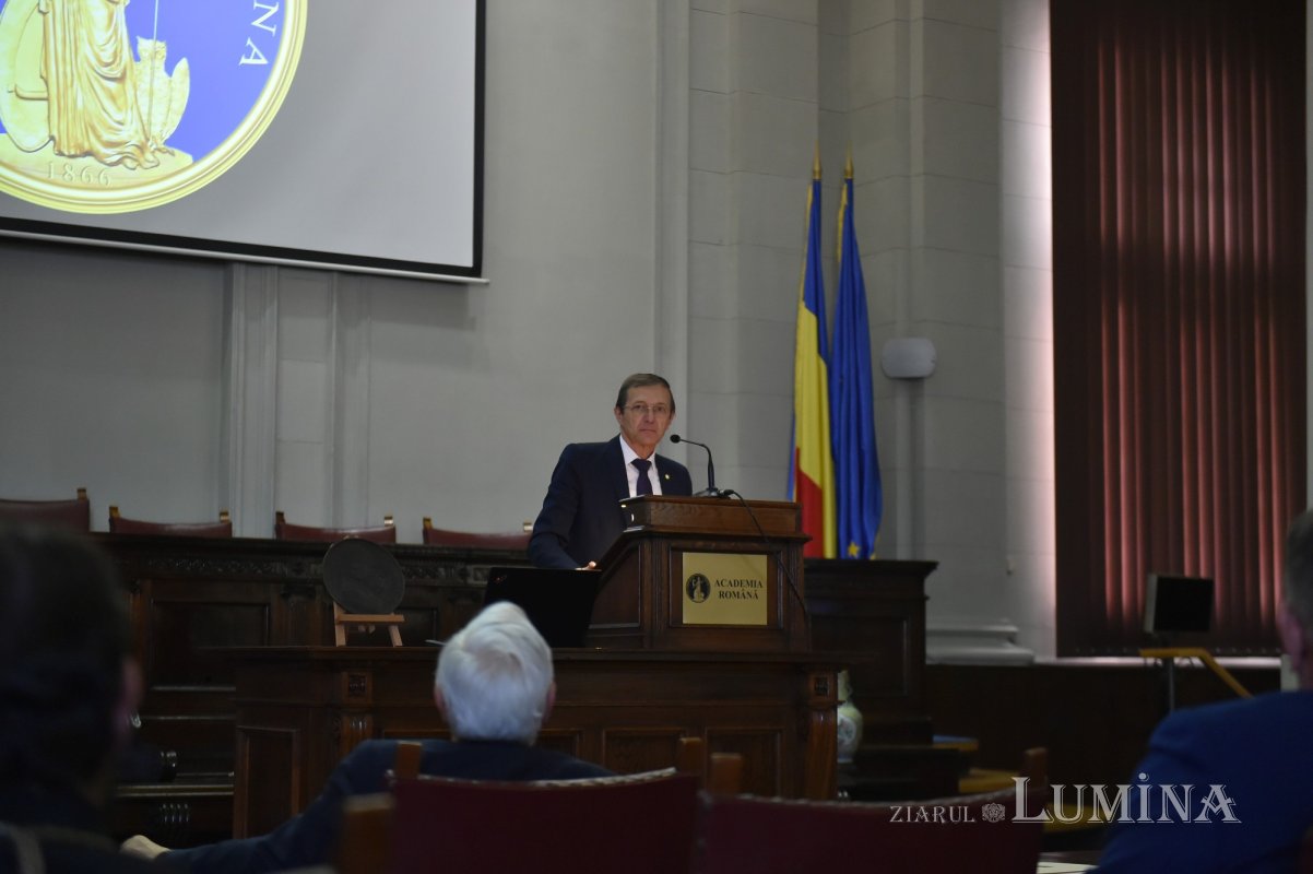 Omagierea unui numismat donator la Academia Română 315054