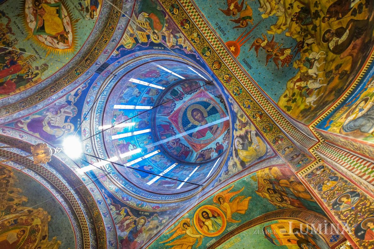 Sclipirile Luminii: Sfinți ocrotitori din luna noiembrie 315069