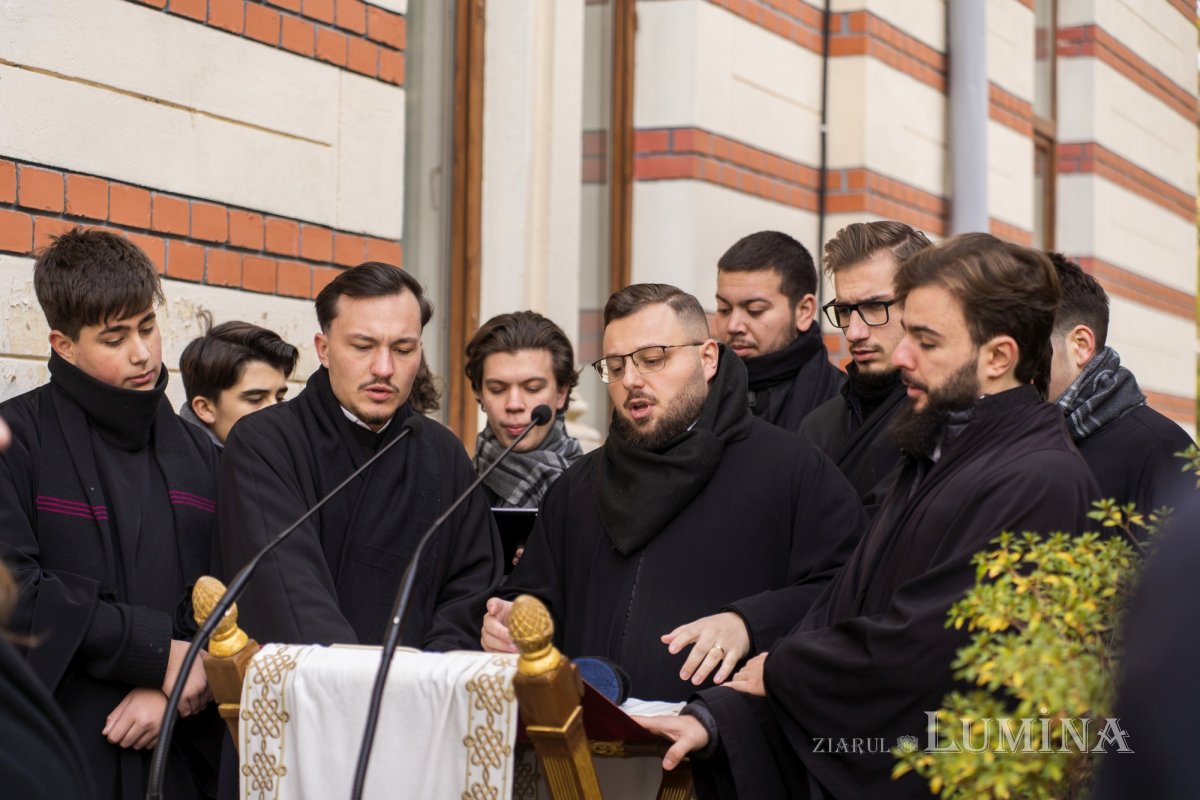 Prinos de laudă adus unui ierarh taumaturg în Capitală 315314