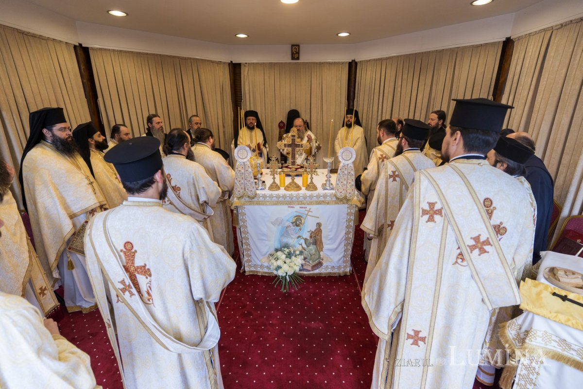 Prinos de laudă adus unui ierarh taumaturg în Capitală 315323
