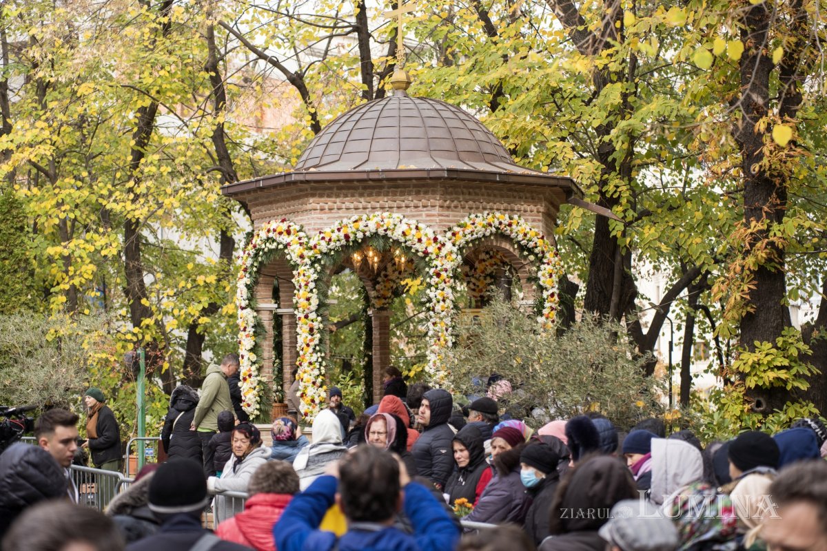 Prinos de laudă adus unui ierarh taumaturg în Capitală 315342