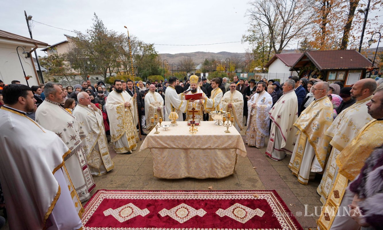 Moment al împlinirilor în Parohia „Sfinții Voievozi” din Urlați 315409