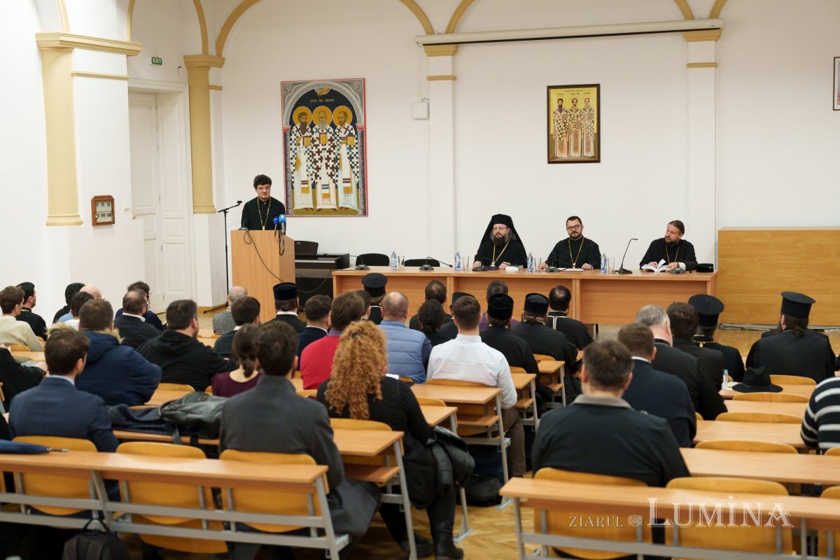 Volum dedicat formelor de organizare și funcționare a monahismului ortodox 315895