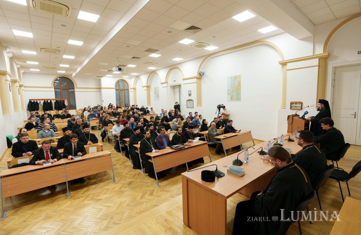 Volum dedicat formelor de organizare și funcționare a monahismului ortodox 315897