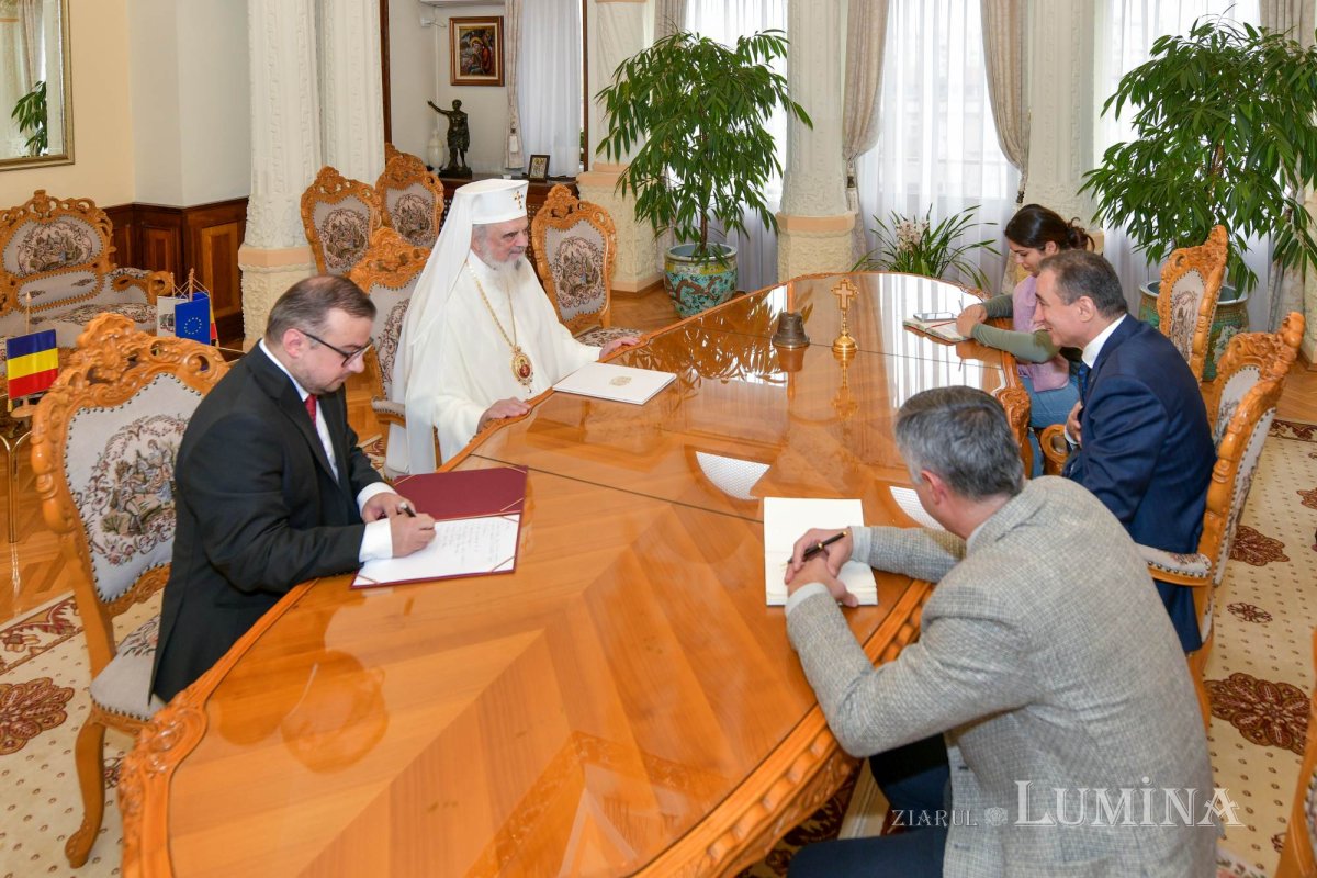 Ambasadorul Azerbaidjanului în vizită la Patriarhia Română 316050