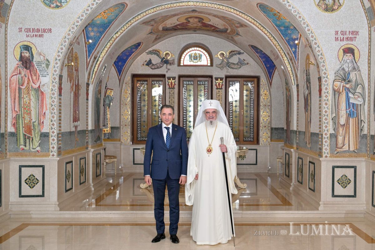 Ambasadorul Azerbaidjanului în vizită la Patriarhia Română 316056