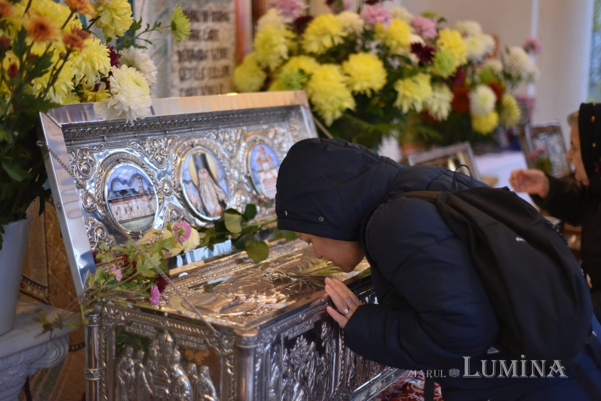 Sclipirile Luminii: Biserica Şerban Vodă din Capitală 316002