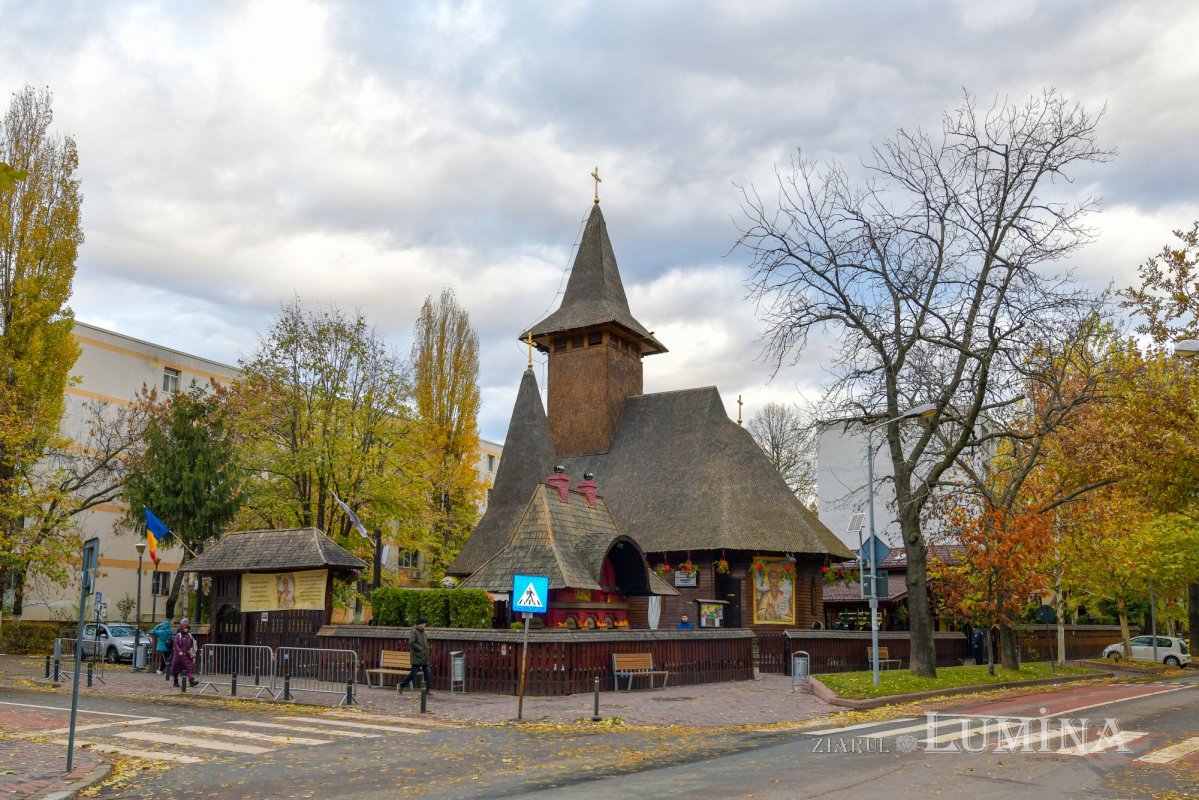 O nouă raclă pentru moaștele Sfântului Cuvios Antonie de la Iezerul Vâlcii 316581