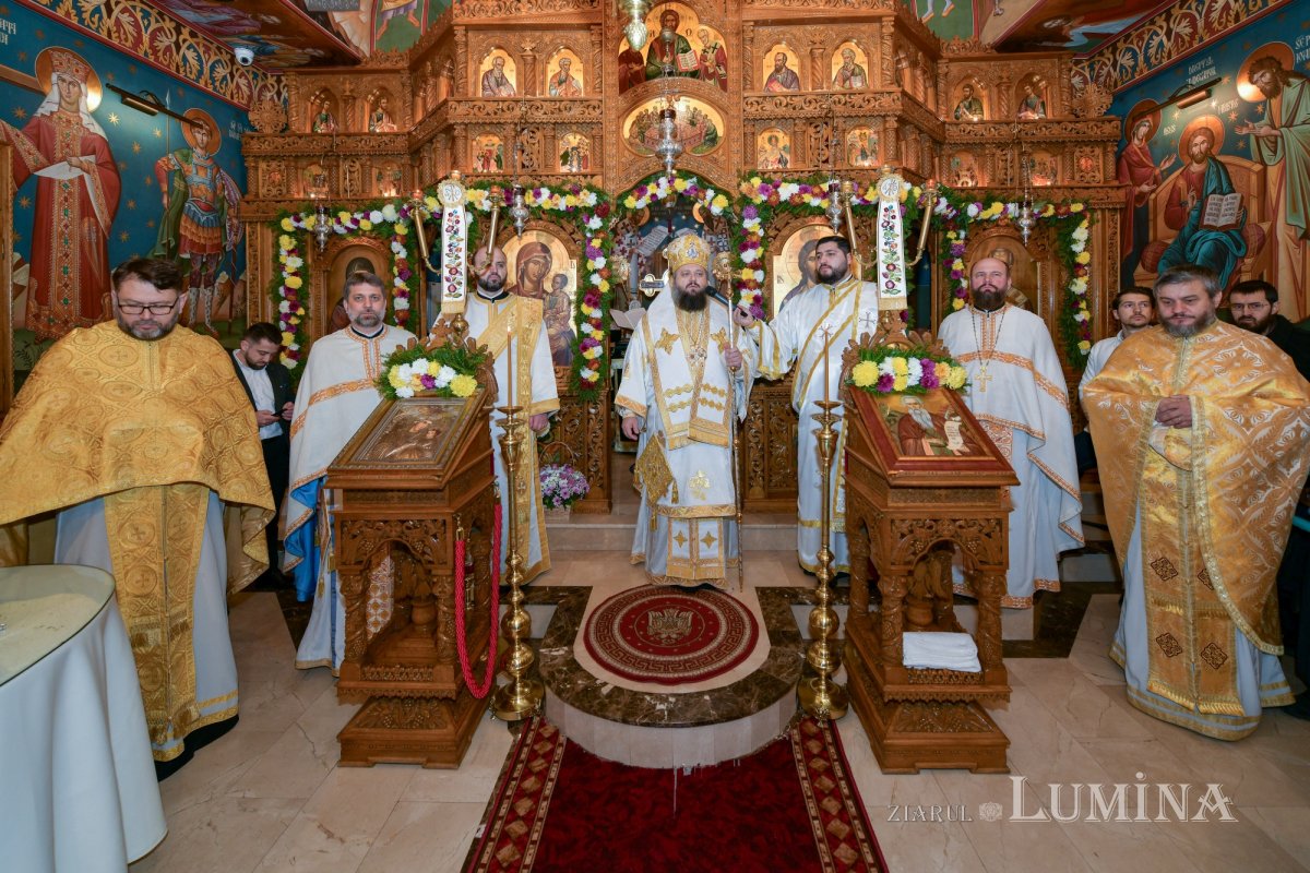 O nouă raclă pentru moaștele Sfântului Cuvios Antonie de la Iezerul Vâlcii 316597