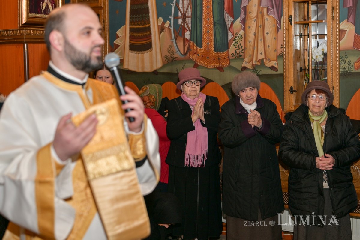 O nouă raclă pentru moaștele Sfântului Cuvios Antonie de la Iezerul Vâlcii 316600