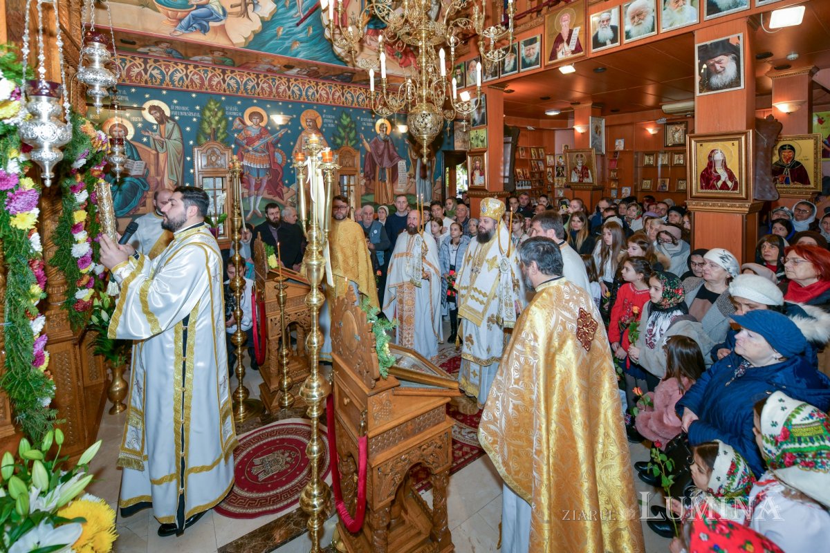 O nouă raclă pentru moaștele Sfântului Cuvios Antonie de la Iezerul Vâlcii 316606