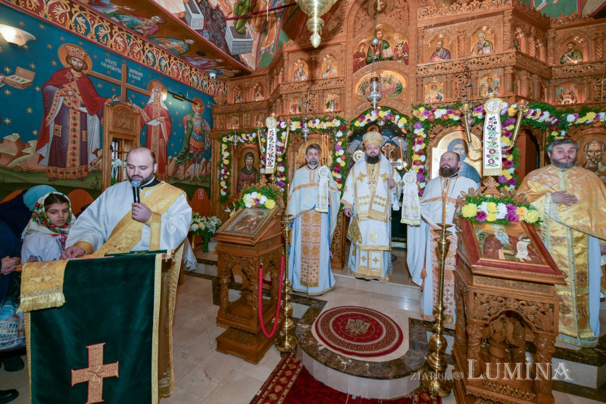 O nouă raclă pentru moaștele Sfântului Cuvios Antonie de la Iezerul Vâlcii 316611