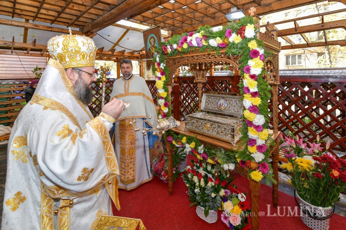 O nouă raclă pentru moaștele Sfântului Cuvios Antonie de la Iezerul Vâlcii 316615