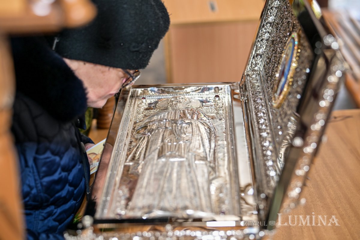 O nouă raclă pentru moaștele Sfântului Cuvios Antonie de la Iezerul Vâlcii 316618