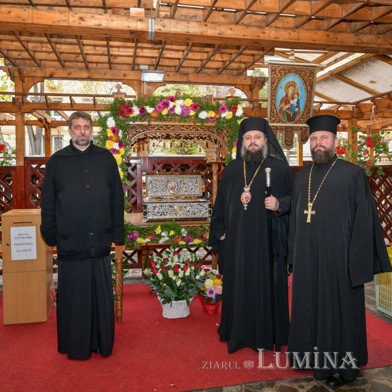 O nouă raclă pentru moaștele Sfântului Cuvios Antonie de la Iezerul Vâlcii 316631