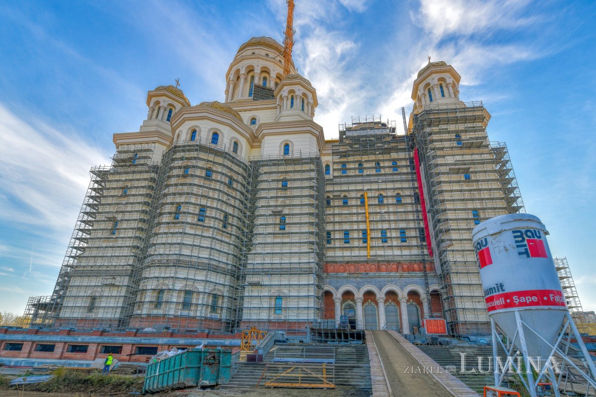 Catedrala Mântuirii Neamului la ceas aniversar 316644