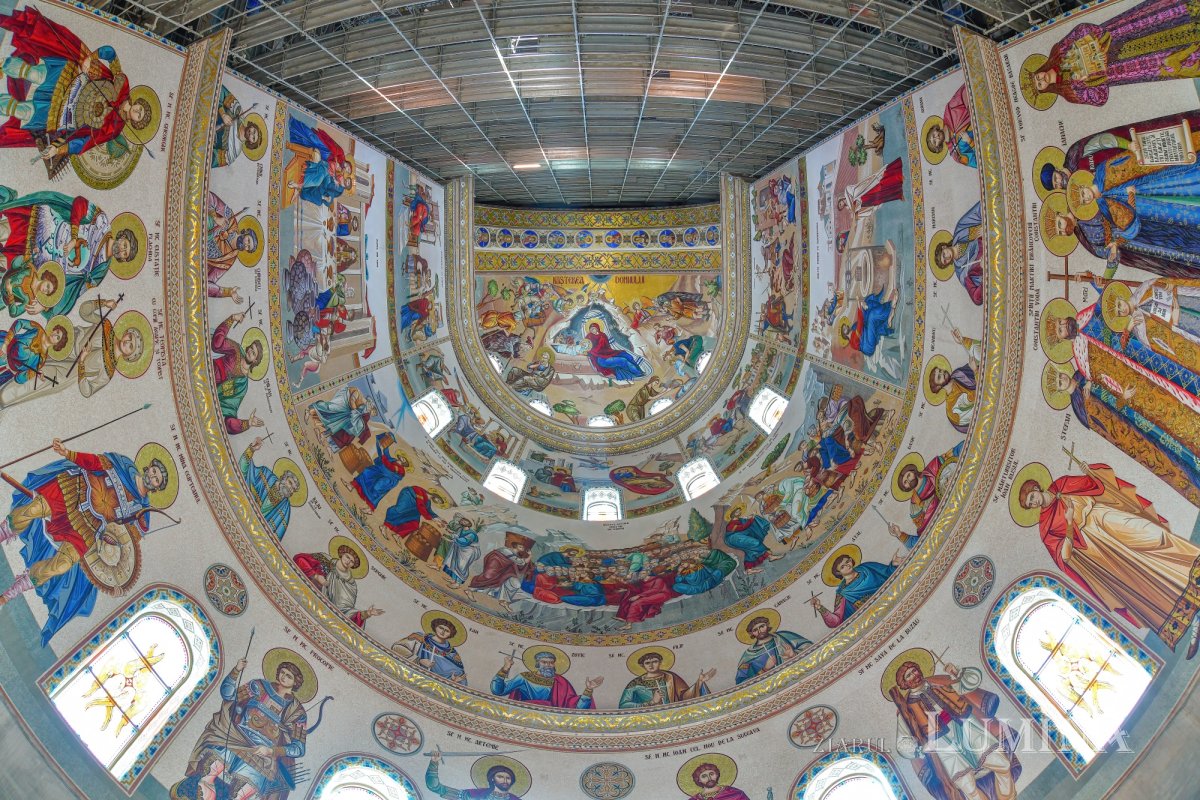 Catedrala Mântuirii Neamului la ceas aniversar 316651