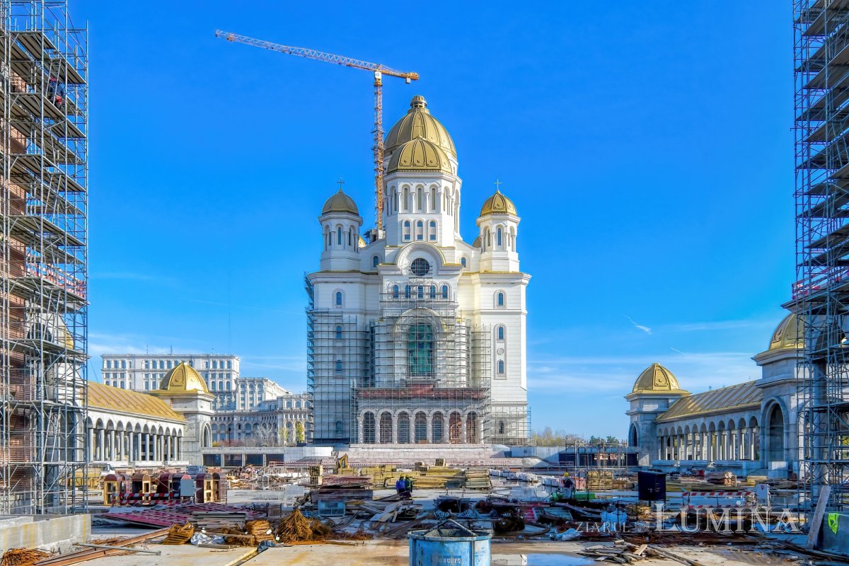 Catedrala Mântuirii Neamului la ceas aniversar 316666