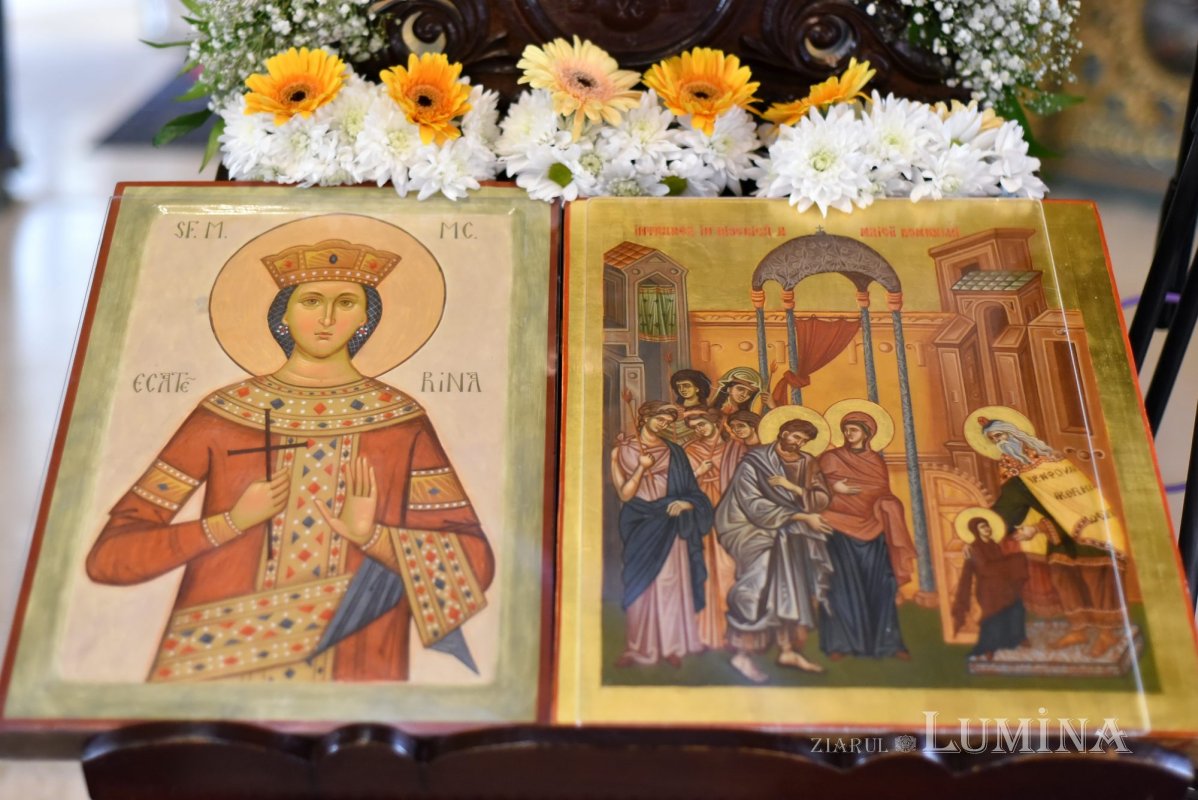 Paraclisul universitar „Sfânta Ecaterina” și-a sărbătorit hramul 316718