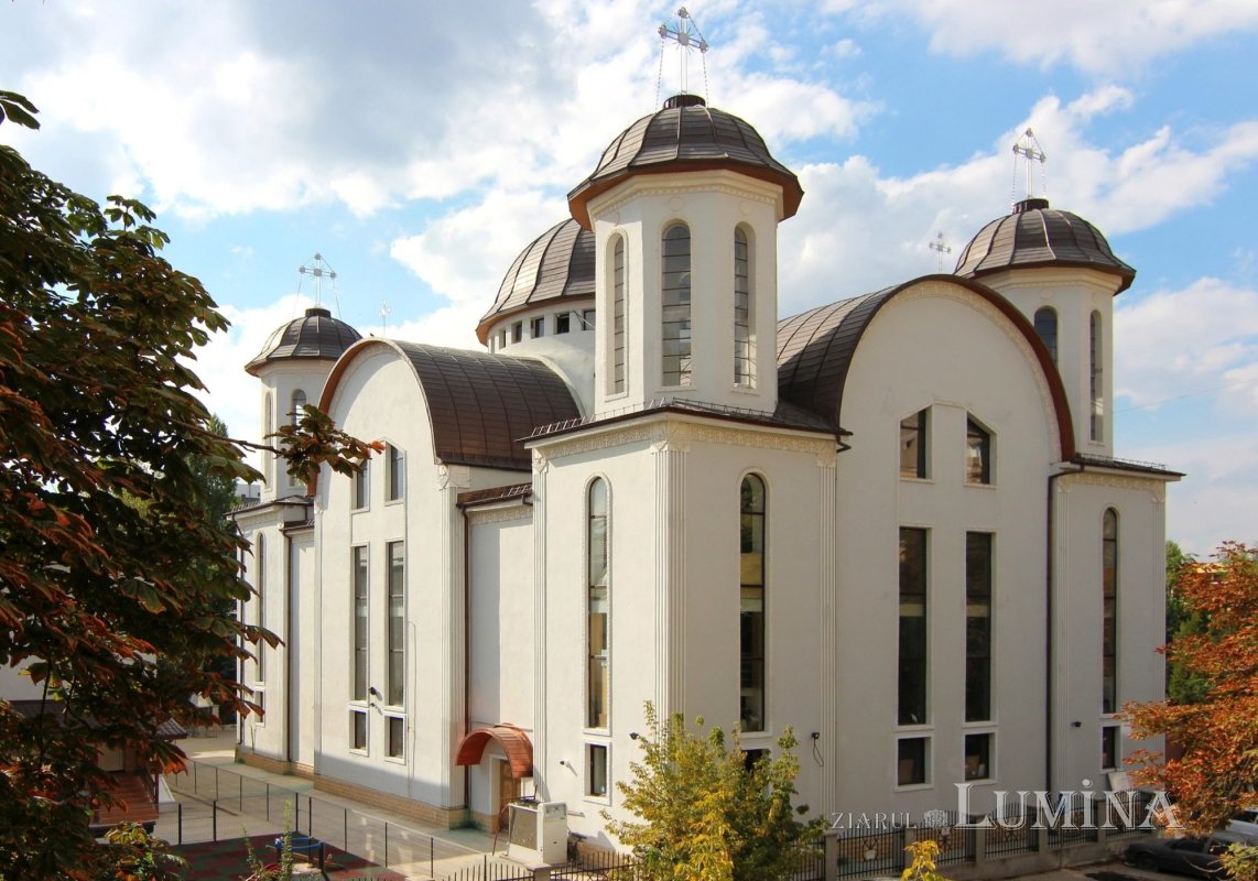 Sclipirile Luminii: Lăcaşuri sfinte închinate Sfântului Apostol Andrei 317188