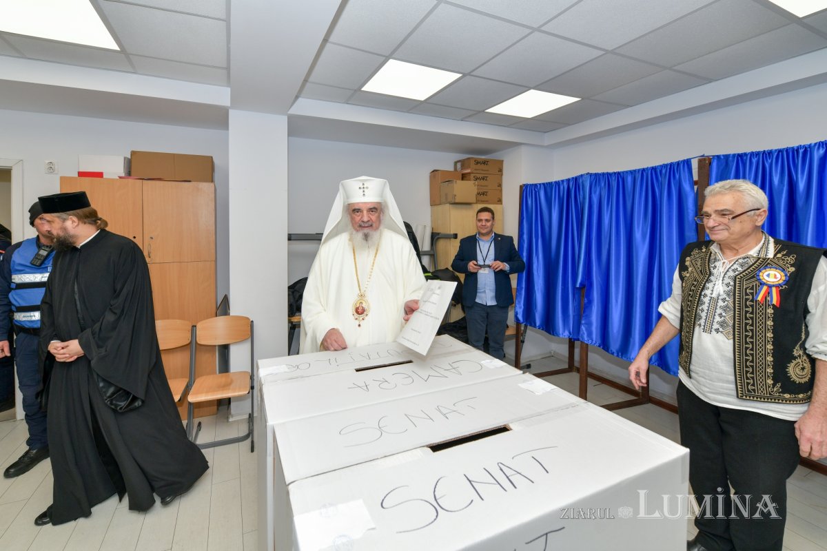 Patriarhul României a votat la alegerile parlamentare 317438