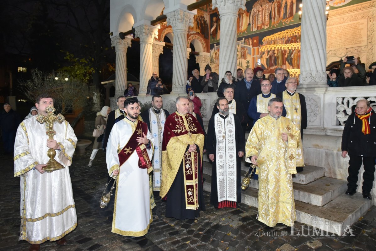 Moaștele Sfântului Ioan Botezătorul la Biserica „Sfântul Gheorghe”-Nou 317774