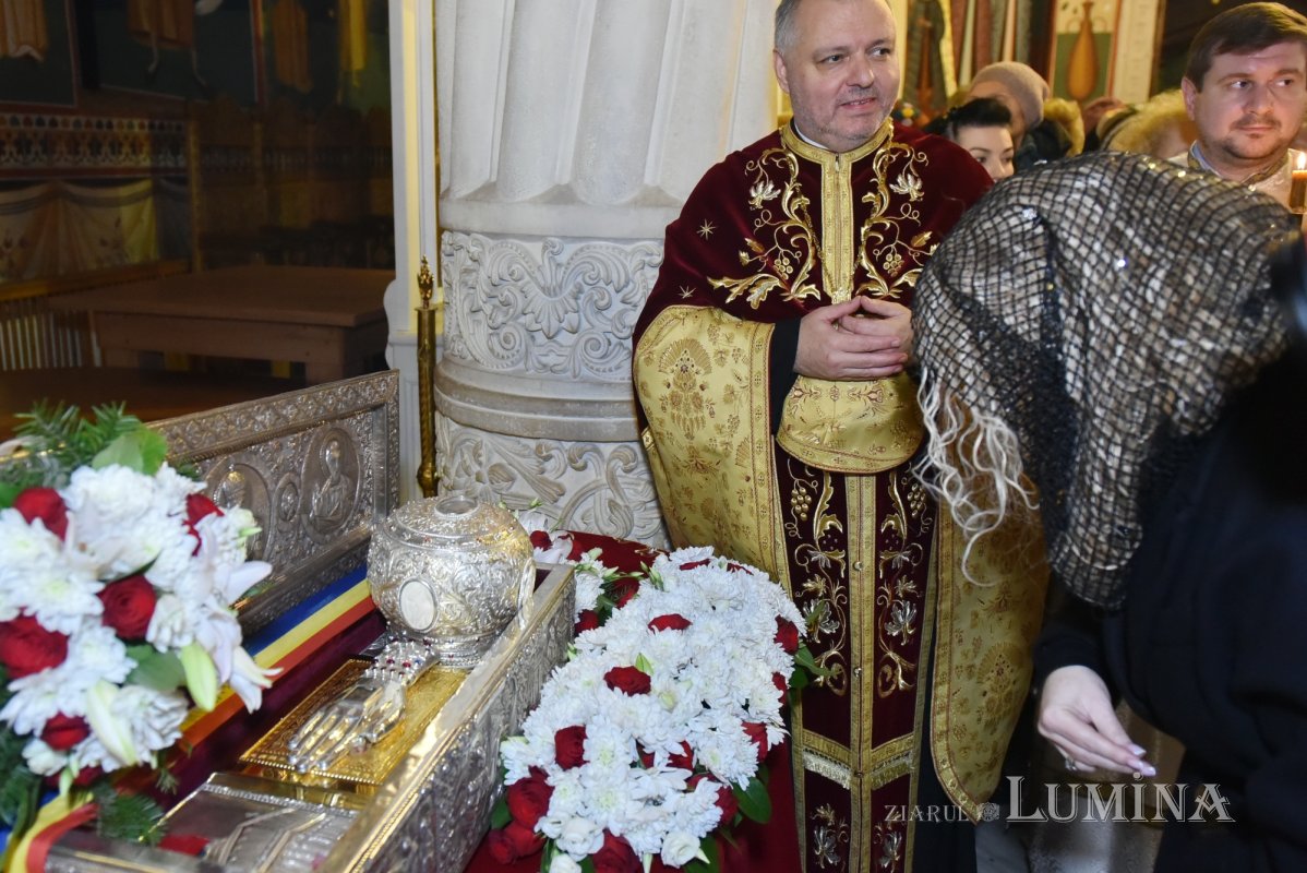 Moaștele Sfântului Ioan Botezătorul la Biserica „Sfântul Gheorghe”-Nou 317789