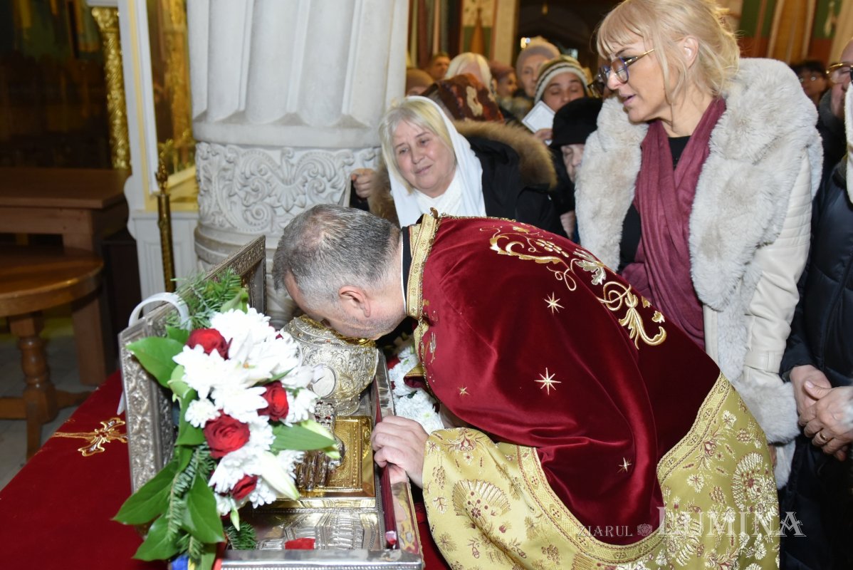 Moaștele Sfântului Ioan Botezătorul la Biserica „Sfântul Gheorghe”-Nou 317791