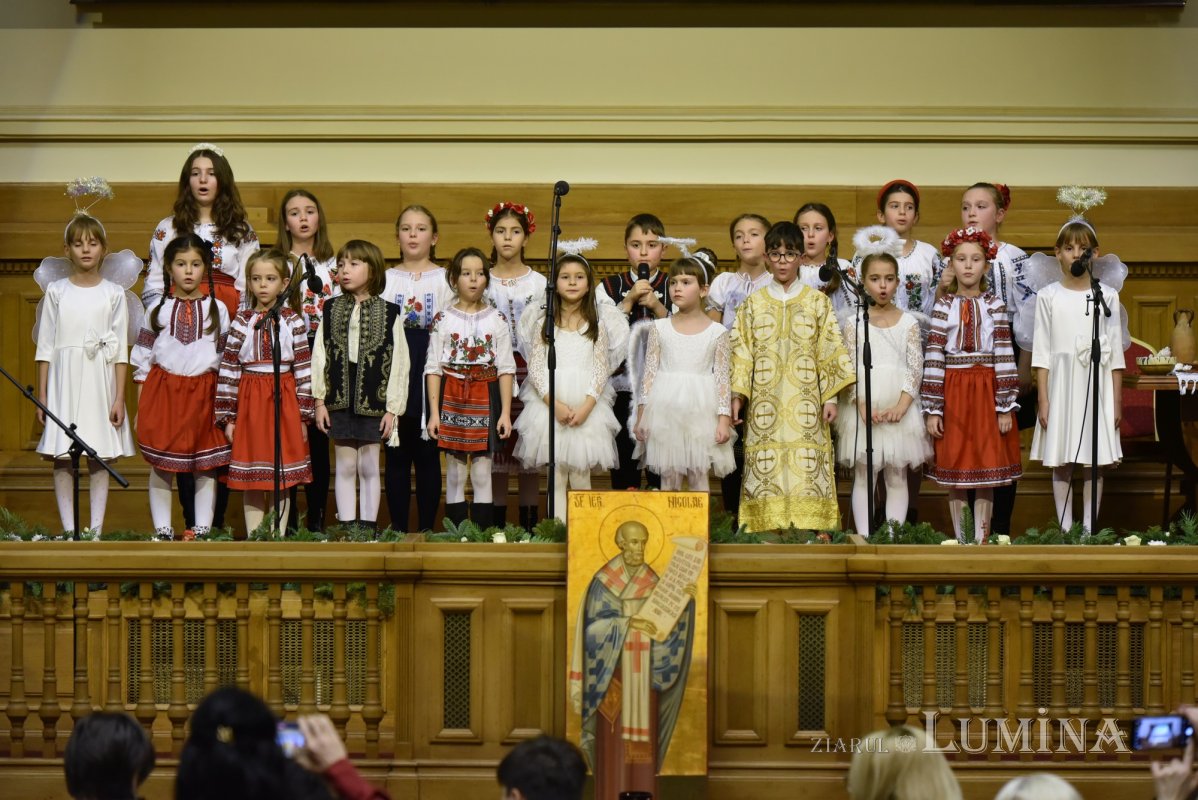 Spectacolul „Sfântul Nicolae în mijlocul copiilor” pe Dealul Patriarhiei 317908