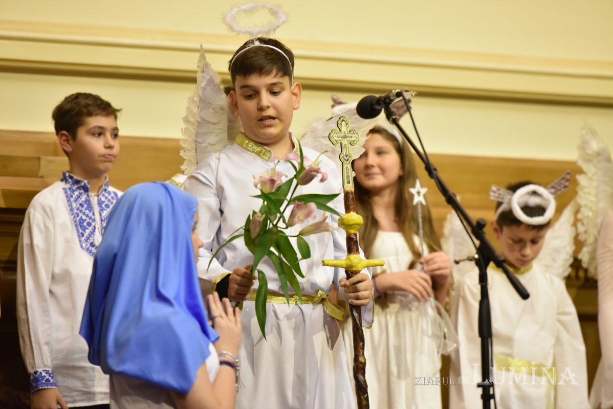 Spectacolul „Sfântul Nicolae în mijlocul copiilor” pe Dealul Patriarhiei 317917