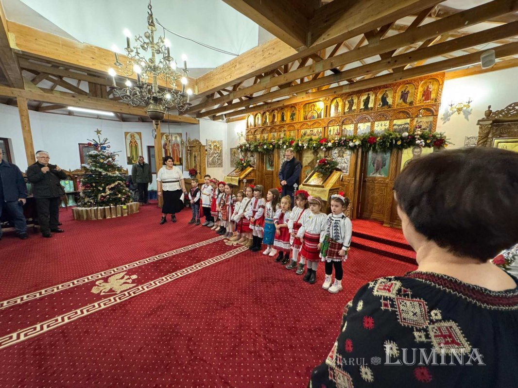 Concert de colinde la o parohie din Capitală 318059