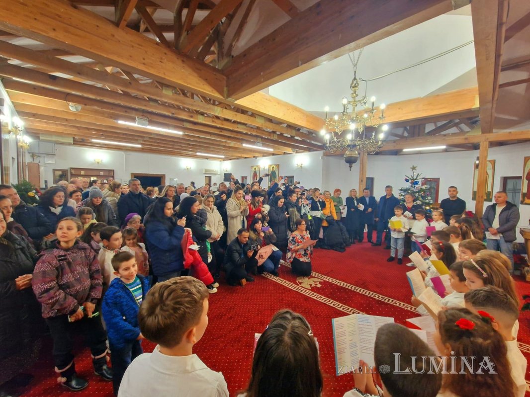 Concert de colinde la o parohie din Capitală 318062