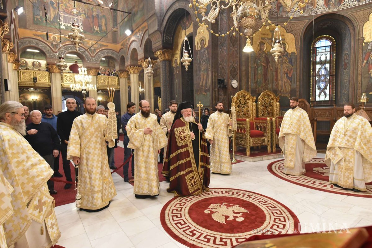 Sărbătoarea unui sfânt dăruitor la Catedrala Patriarhală din București 318023