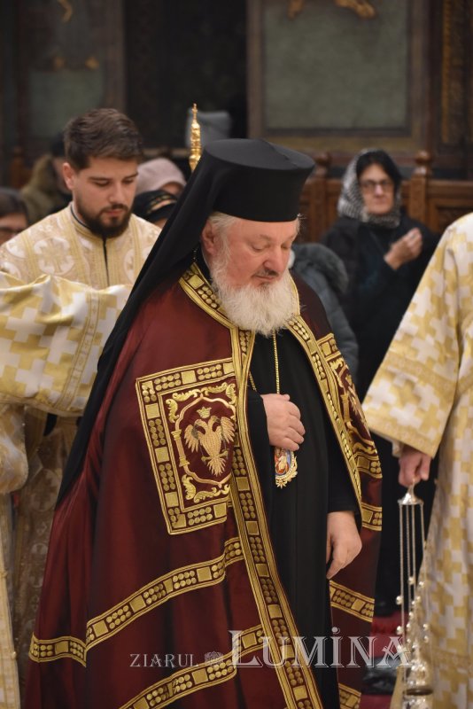 Sărbătoarea unui sfânt dăruitor la Catedrala Patriarhală din București 318026