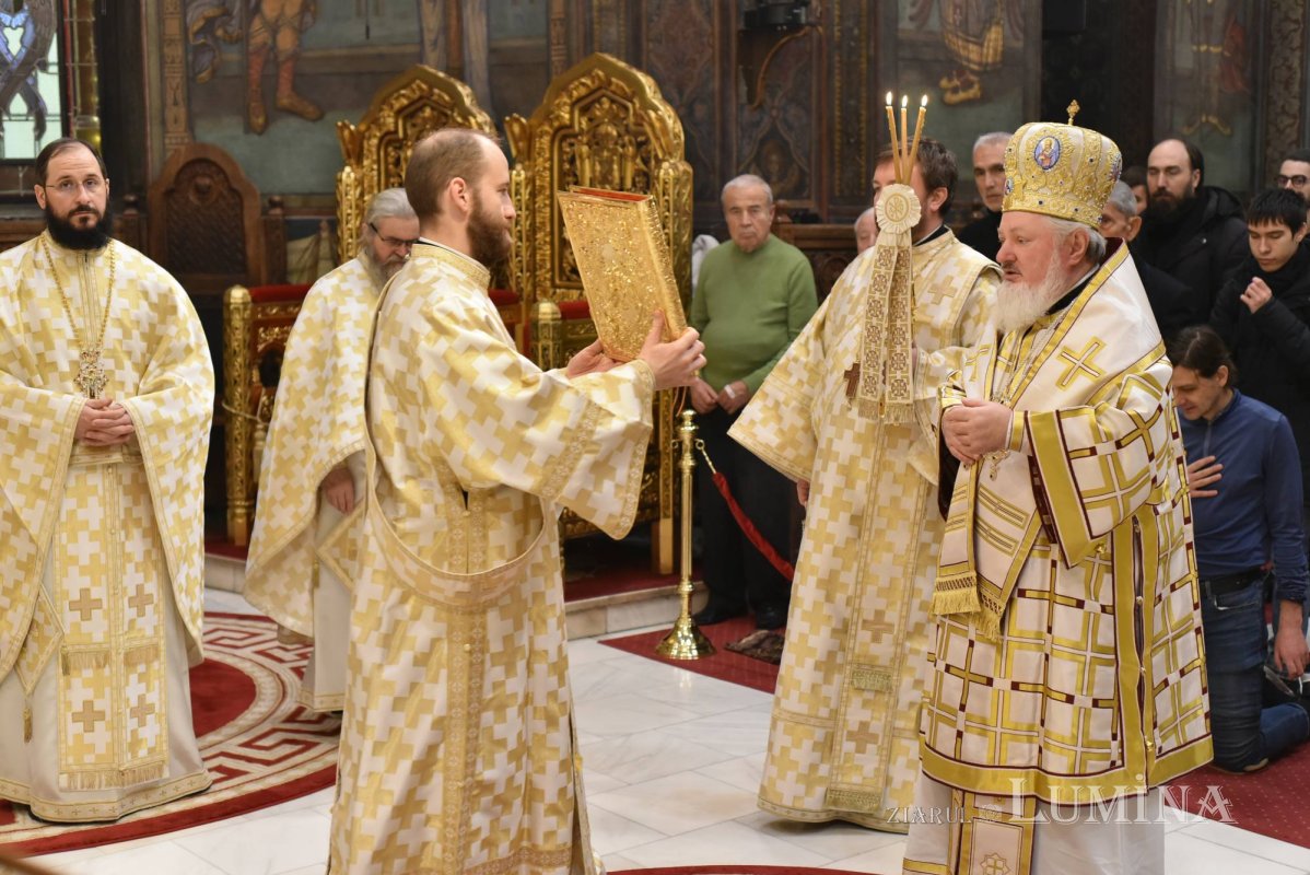 Sărbătoarea unui sfânt dăruitor la Catedrala Patriarhală din București 318034