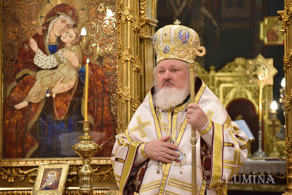 Sărbătoarea unui sfânt dăruitor la Catedrala Patriarhală din București 318042