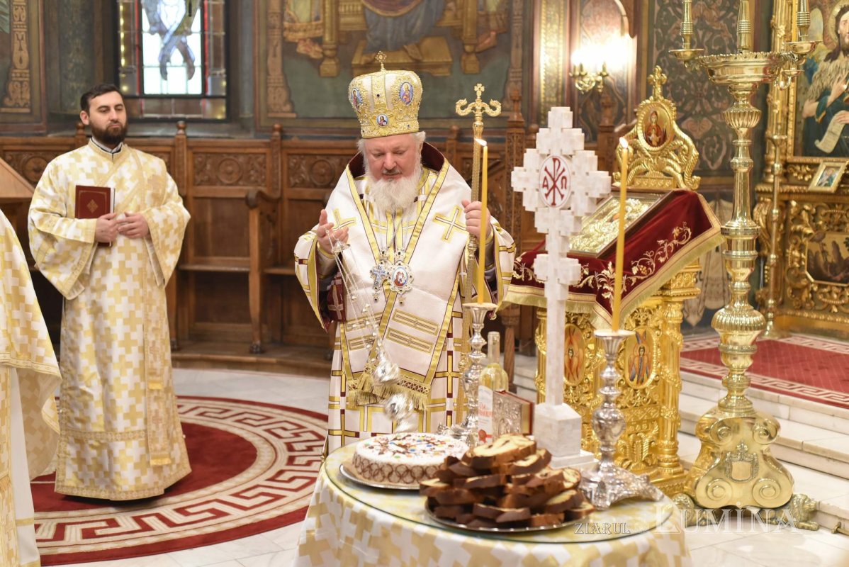 Sărbătoarea unui sfânt dăruitor la Catedrala Patriarhală din București 318046