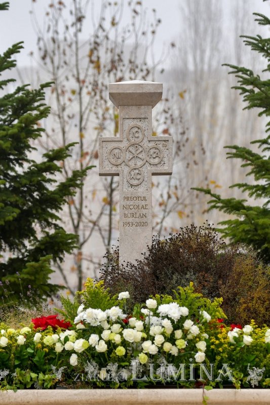 Sclipirile Luminii: Parohia „Sfânta Vineri” din Drumul Taberei 317941