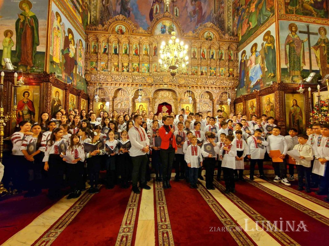 Bucuria colindelor la Biserica „Sfântul Elefterie”-Nou din București 318249