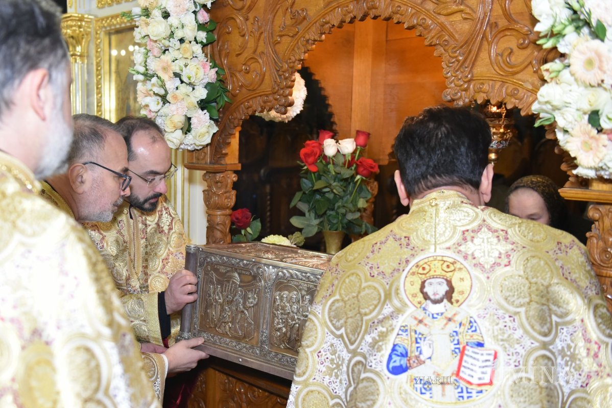 A început sărbătoarea Sfântului Ierarh Spiridon în București 318507