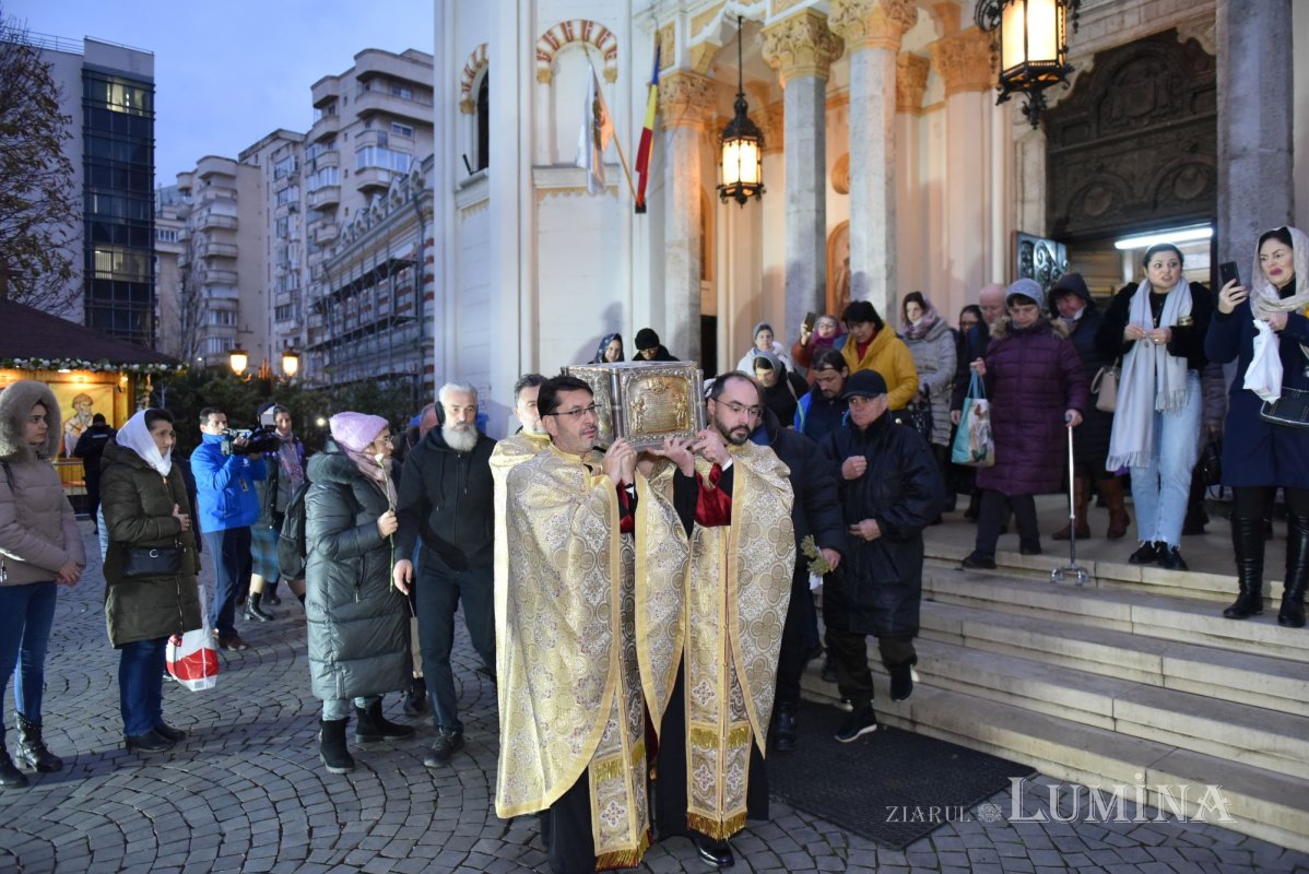 A început sărbătoarea Sfântului Ierarh Spiridon în București 318511