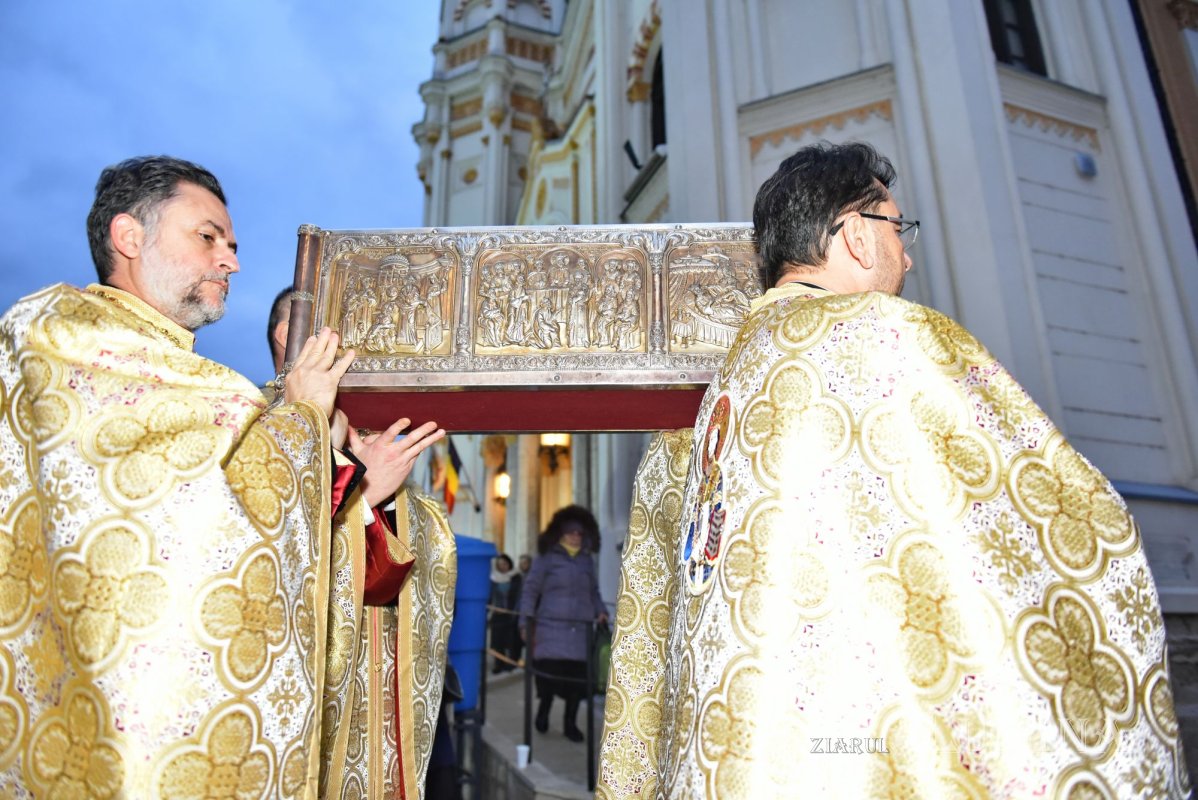 A început sărbătoarea Sfântului Ierarh Spiridon în București 318513